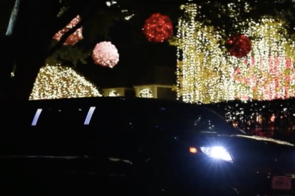 Bask In The Glow Of The Holiday Lights With A Luxury Limousine